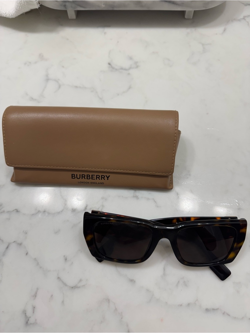 Burberry Poppy Rectangular Sunglasses - Picture 5 of 10